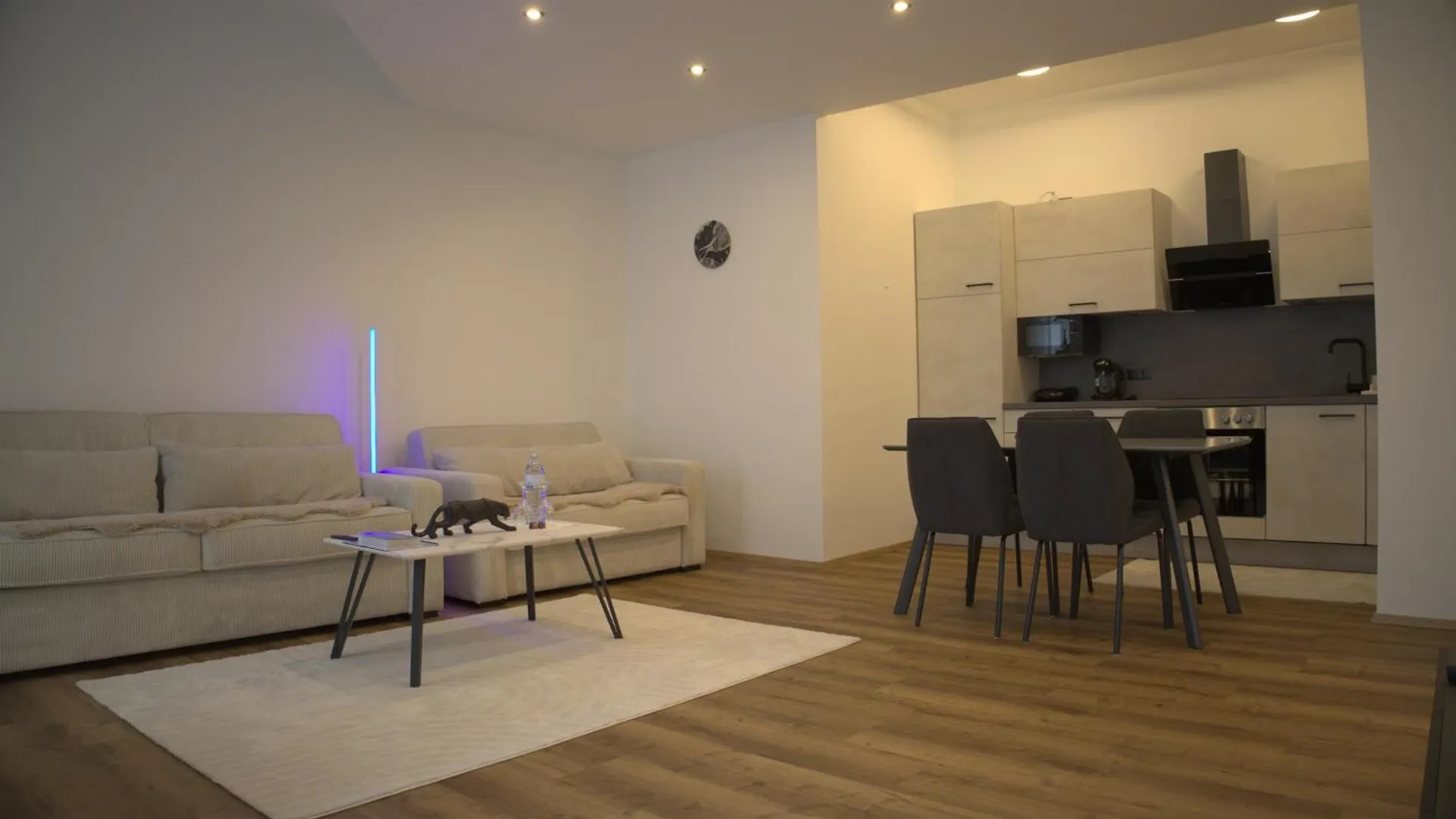 Apartment Dc Lofts I Modernes Loft In Der Stadt Salzburg Fuer Bis Zu 5 Personen